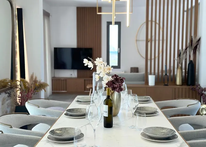 Eleni, Vamos Sea & Mountain View With Pool * ハニア